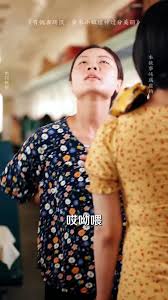 有仇当场报资本小姐精神过分美丽海报